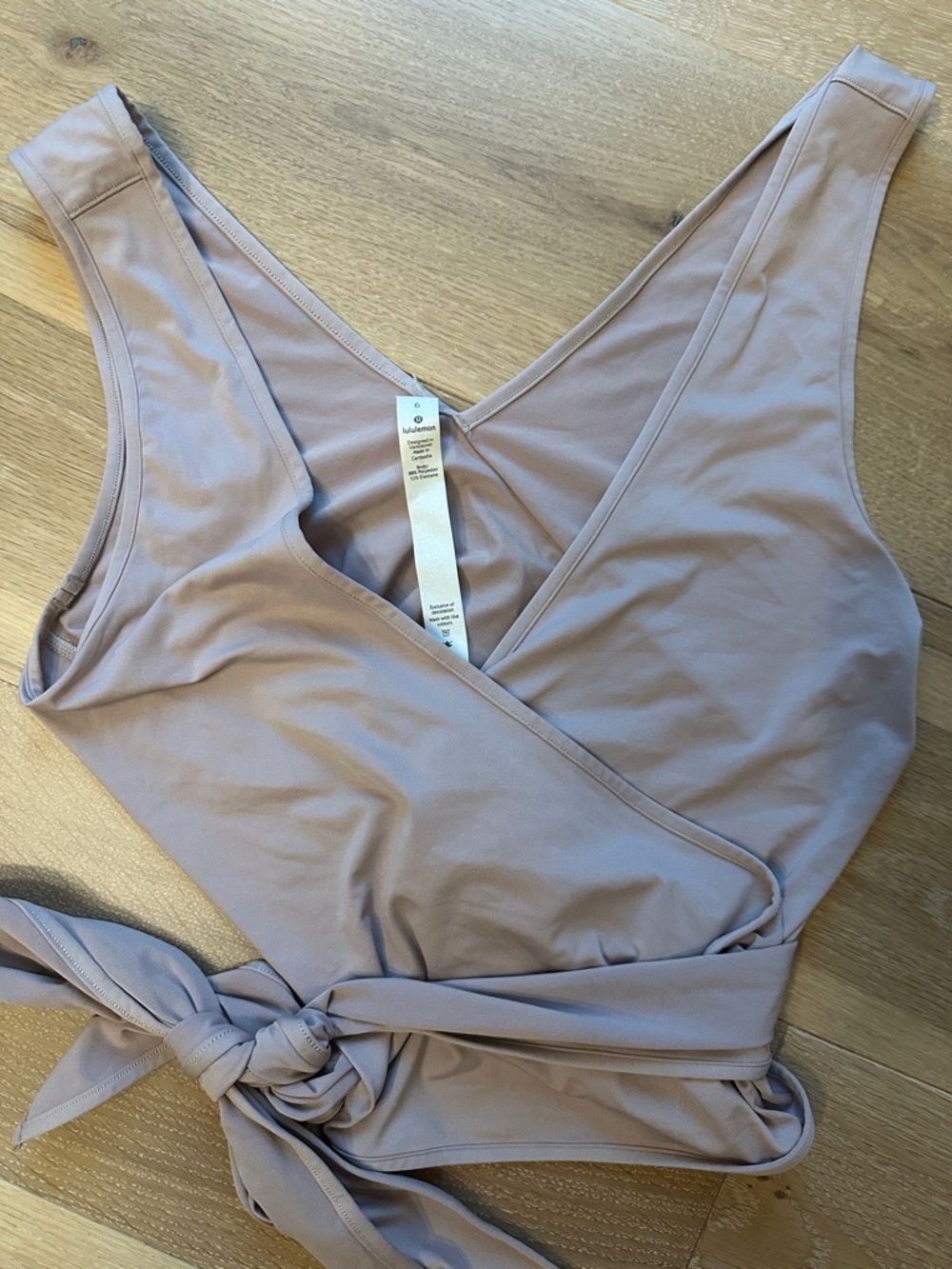 Lululemon Blush Wrap Tie Front size 6 - Picture 2 of 3